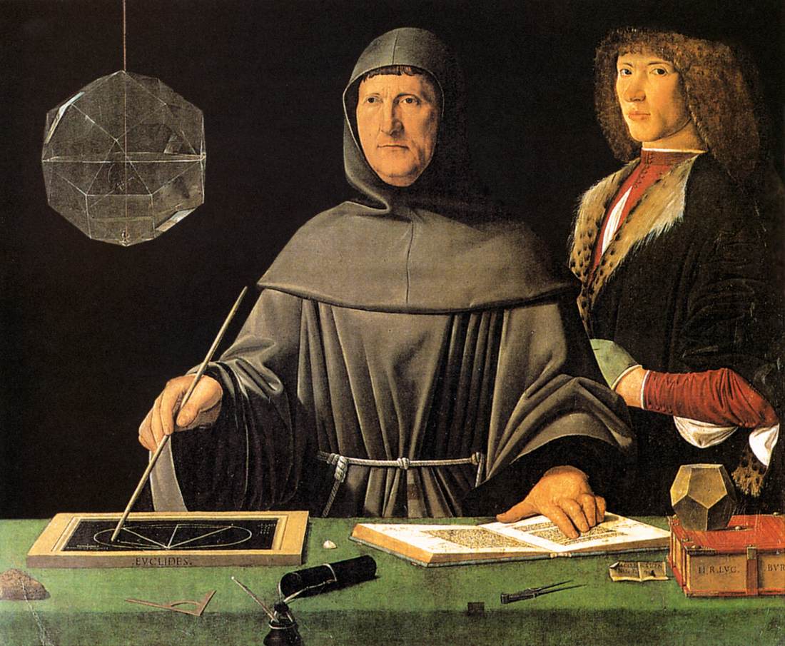 Pintura de un fraile con hábito oscuro que traza una figura geométrica en una pizarra, junto a un joven, con un poliedro de cristal suspendido y libros sobre la mesa