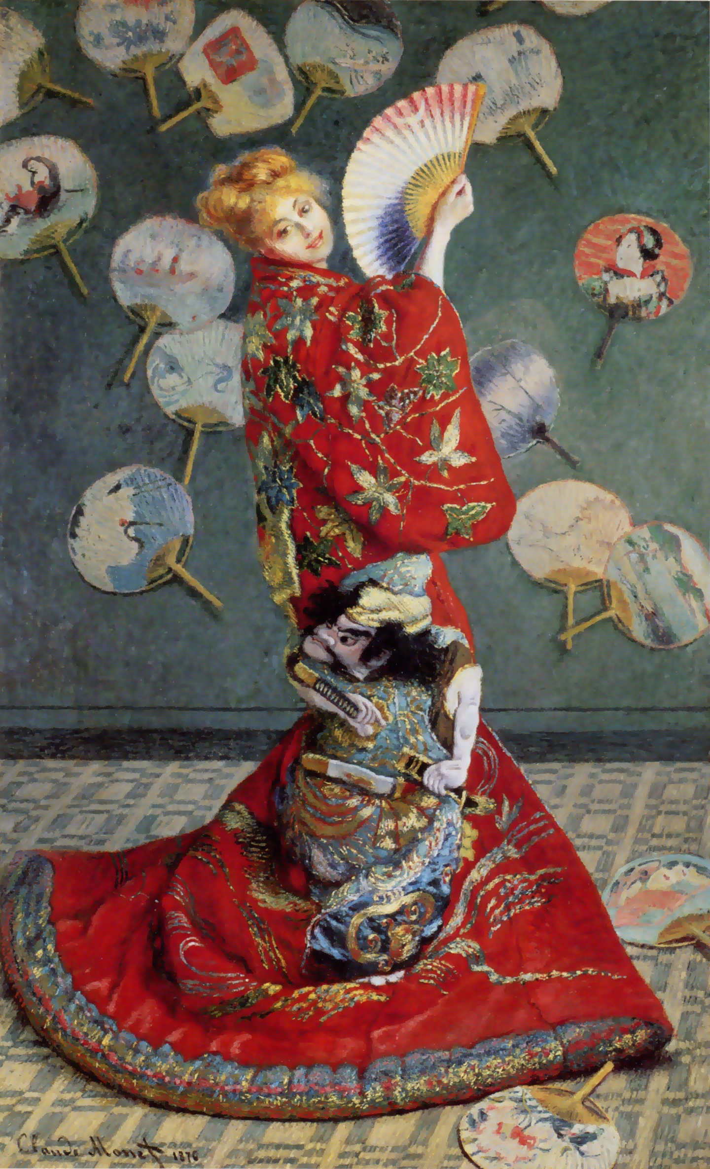 Pintura de una mujer rubia con un kimono rojo bordado con un samurái, abanico en mano, ante una pared llena de abanicos japoneses