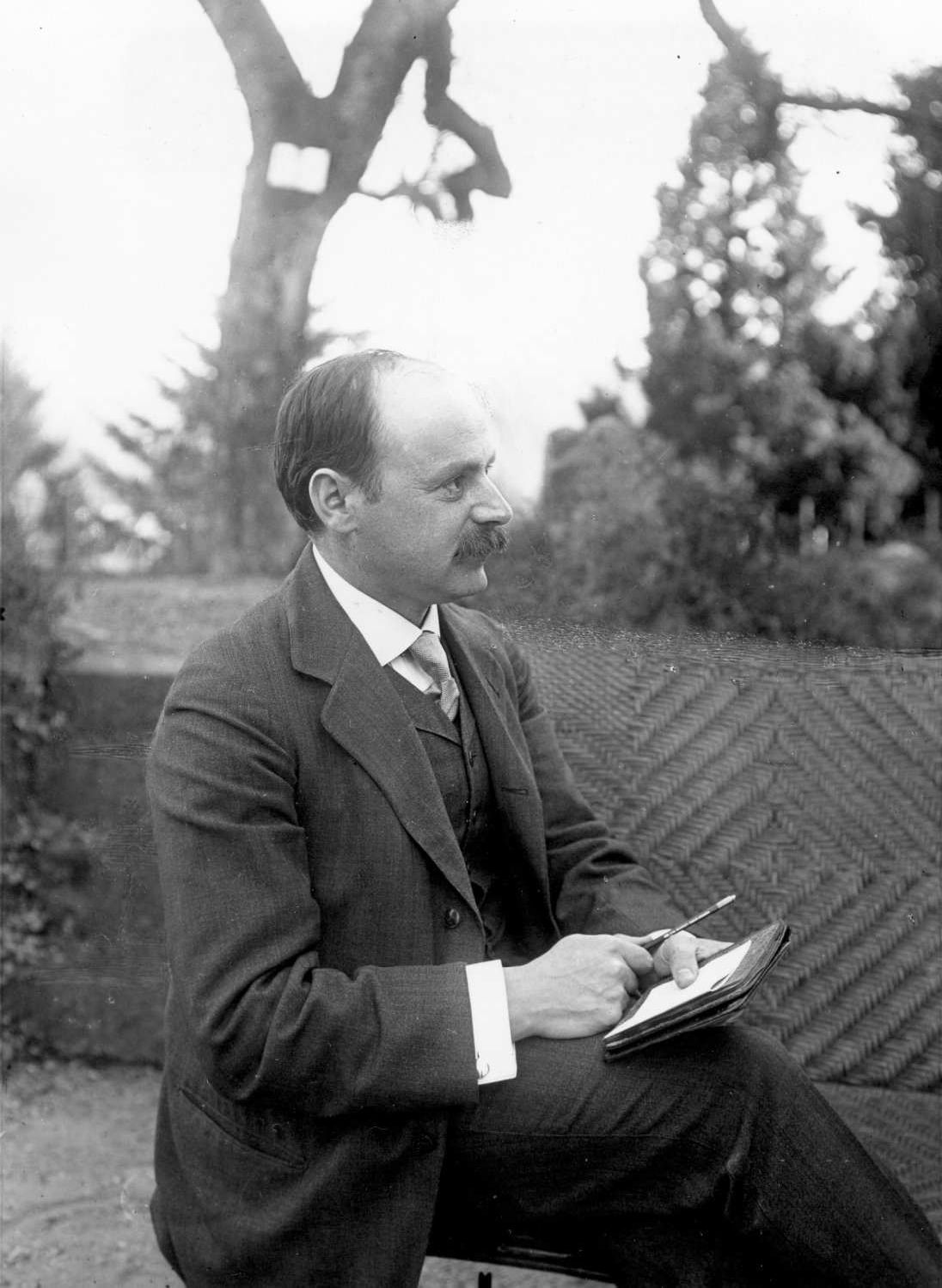 Retrato fotográfico de Karl Schwarzschild