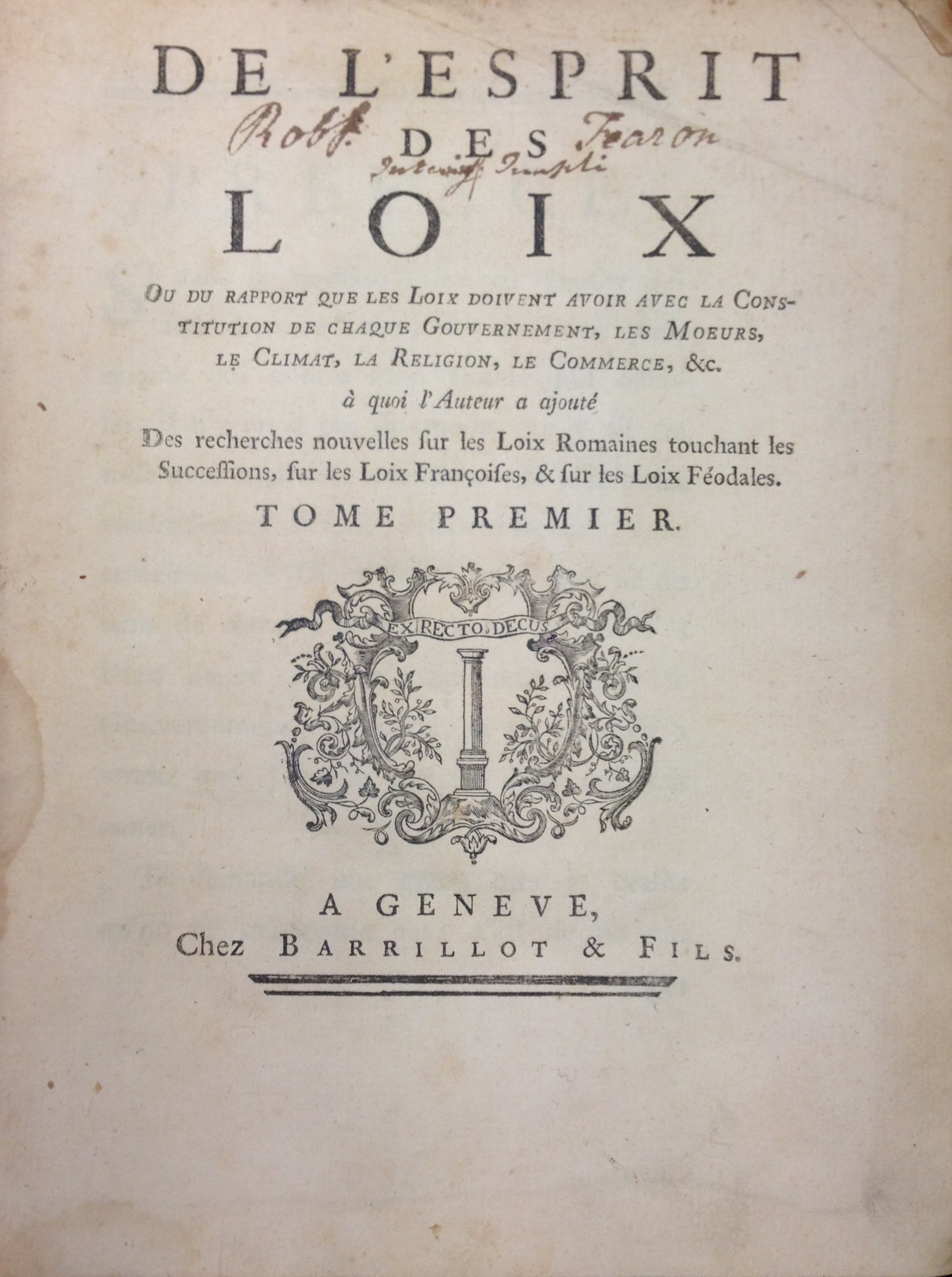 Portada antigua impresa del libro De l'esprit des loix, tomo primero, Ginebra