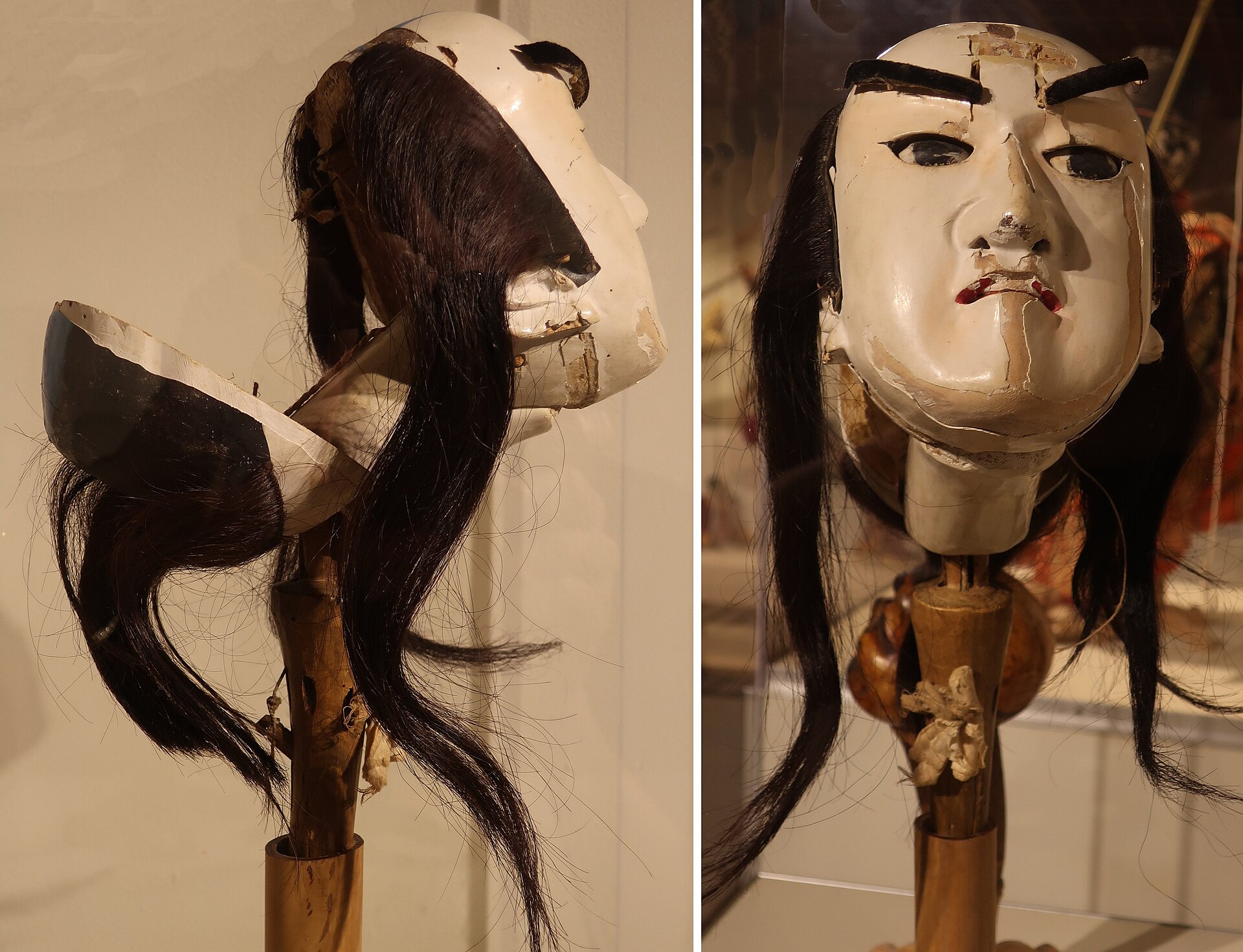 Cabeza de marioneta de teatro bunraku japonés con su mecanismo de control