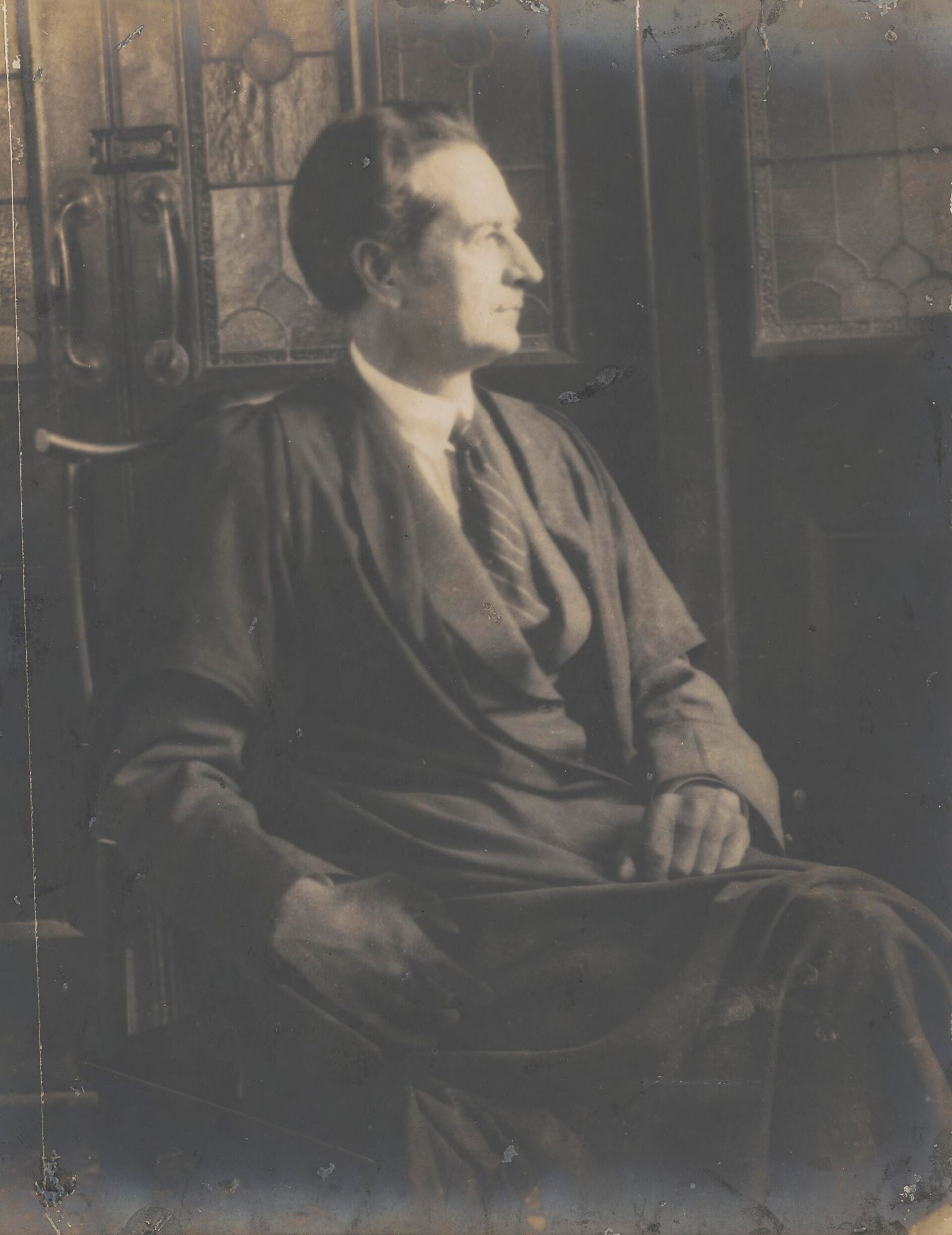 Retrato fotográfico de Alfred Radcliffe-Brown hacia 1930
