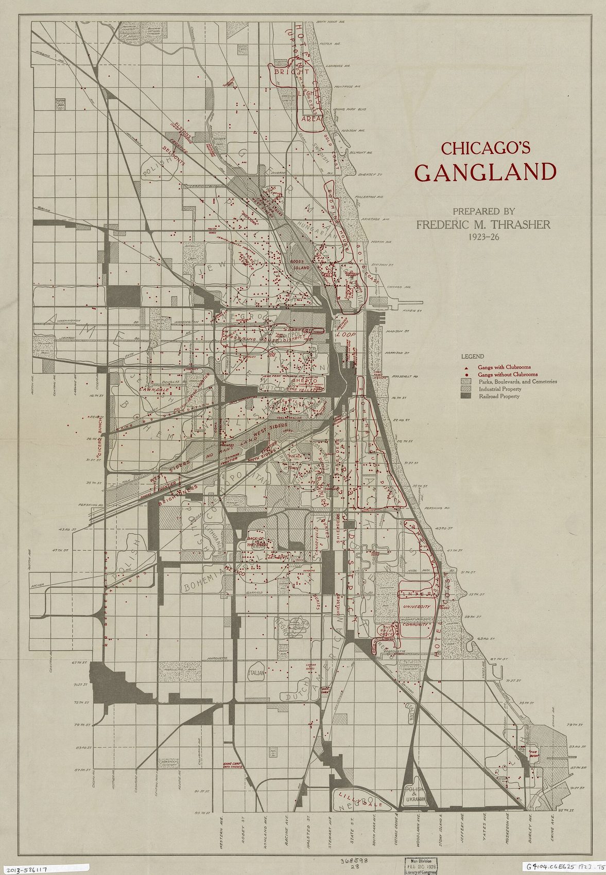 Mapa desplegable de Chicago de 1927 con manchas y anotaciones que marcan los territorios de las bandas juveniles de la ciudad